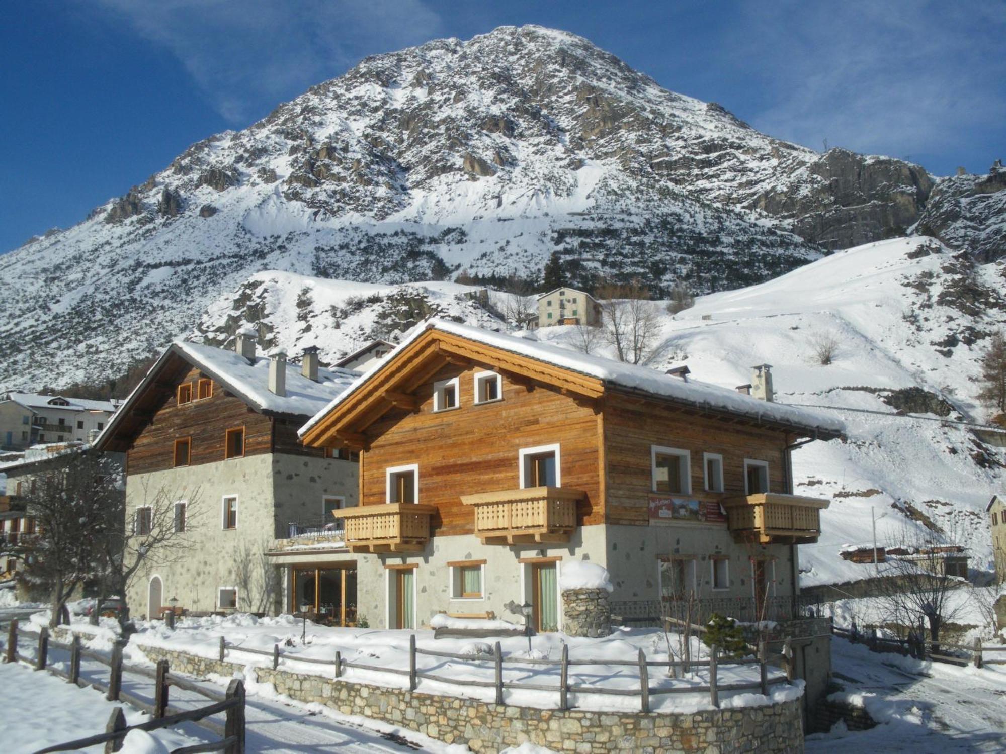 Agriturismo Raethia Isolaccia Extérieur photo